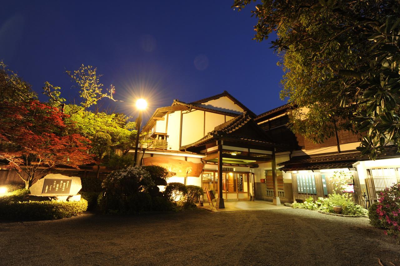 Hitoyoshi Ryokan Eksteriør bilde